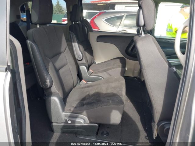 Photo 7 VIN: 2C4RDGBG0JR173619 - DODGE GRAND CARAVAN 