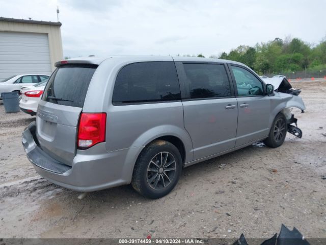 Photo 3 VIN: 2C4RDGBG0JR199704 - DODGE GRAND CARAVAN 