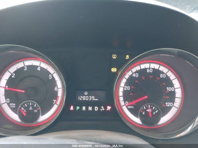 Photo 6 VIN: 2C4RDGBG0JR256158 - DODGE GRAND CARAVAN 