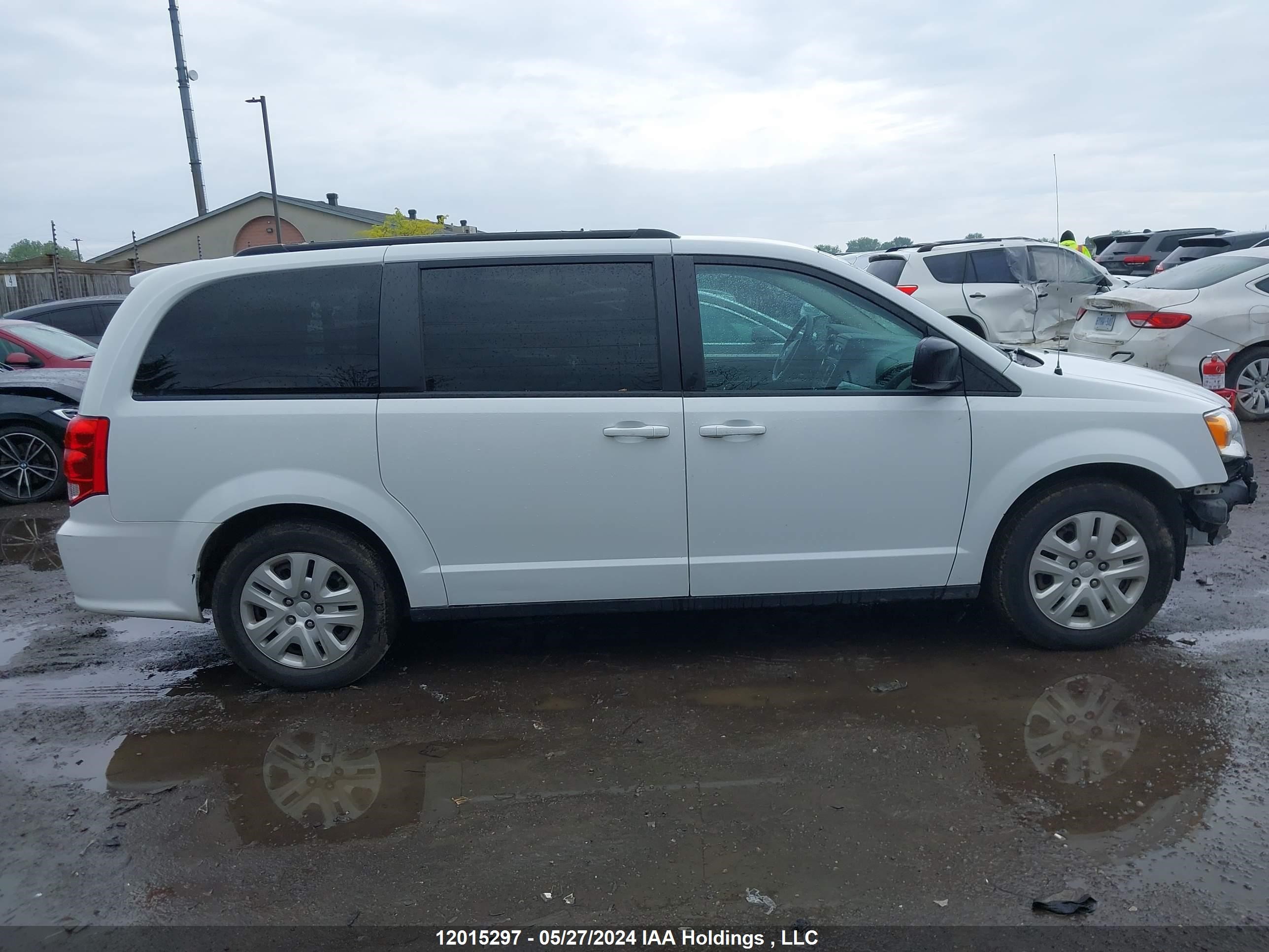 Photo 13 VIN: 2C4RDGBG0KR582107 - DODGE CARAVAN 