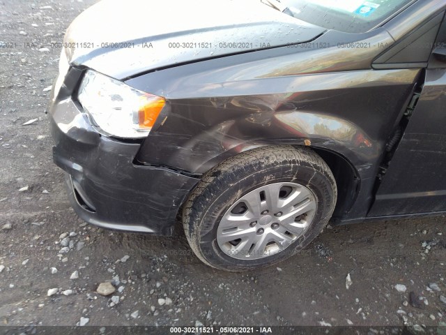 Photo 5 VIN: 2C4RDGBG0KR754698 - DODGE GRAND CARAVAN 