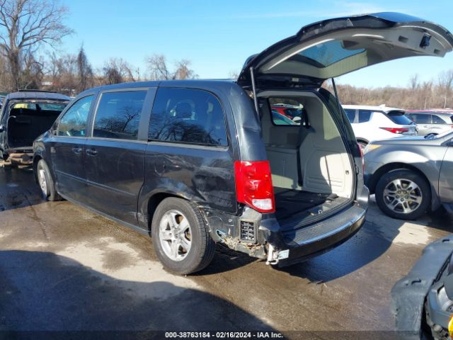 Photo 2 VIN: 2C4RDGBG1CR219901 - DODGE GRAND CARAVAN 