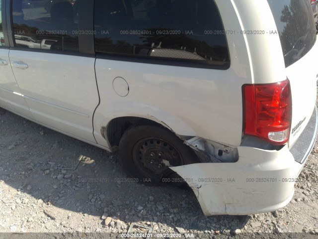 Photo 5 VIN: 2C4RDGBG1CR380958 - DODGE GRAND CARAVAN 