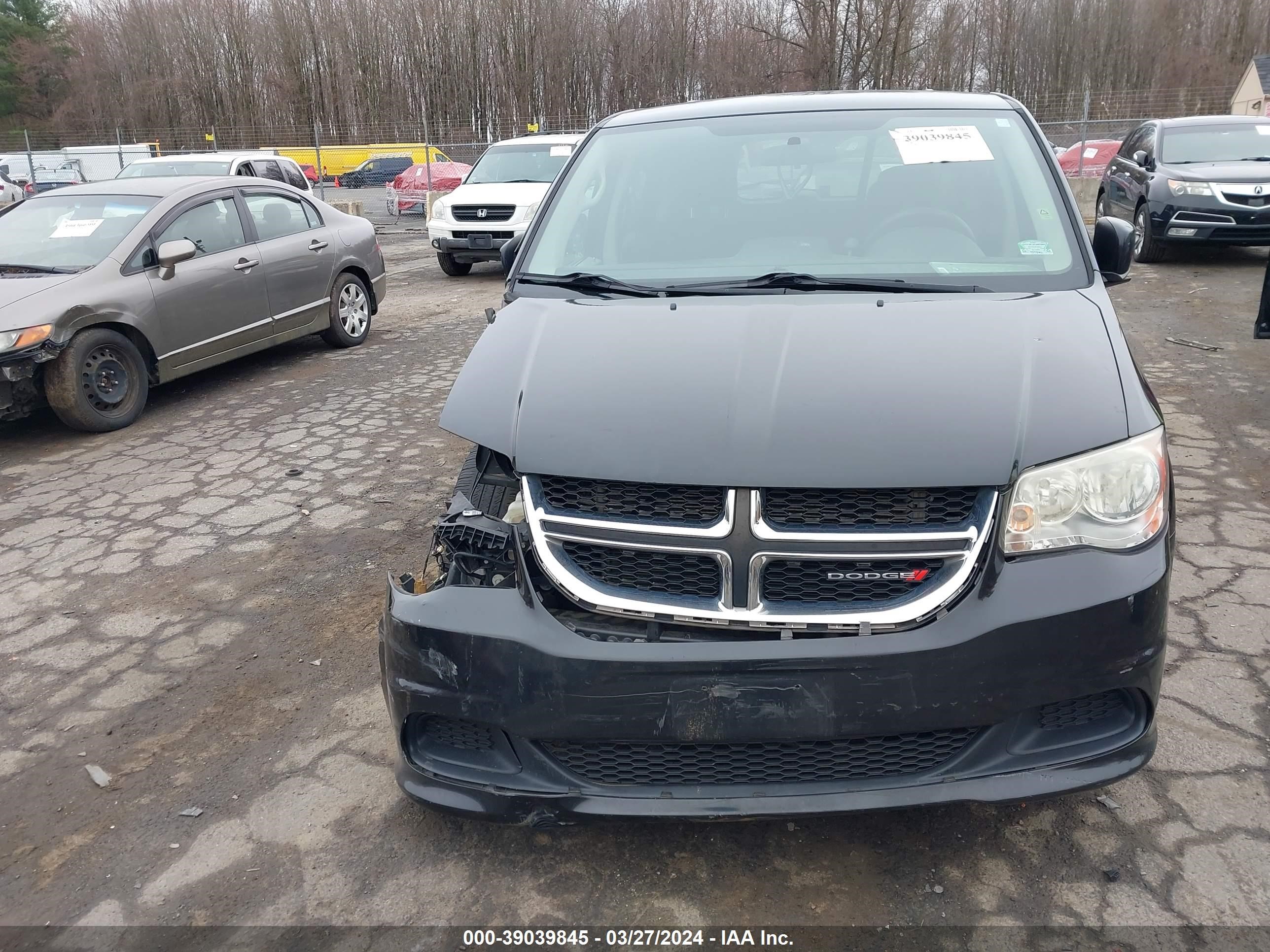 Photo 5 VIN: 2C4RDGBG1CR415031 - DODGE CARAVAN 