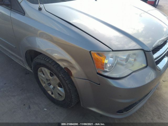 Photo 5 VIN: 2C4RDGBG1DR574388 - DODGE GRAND CARAVAN 