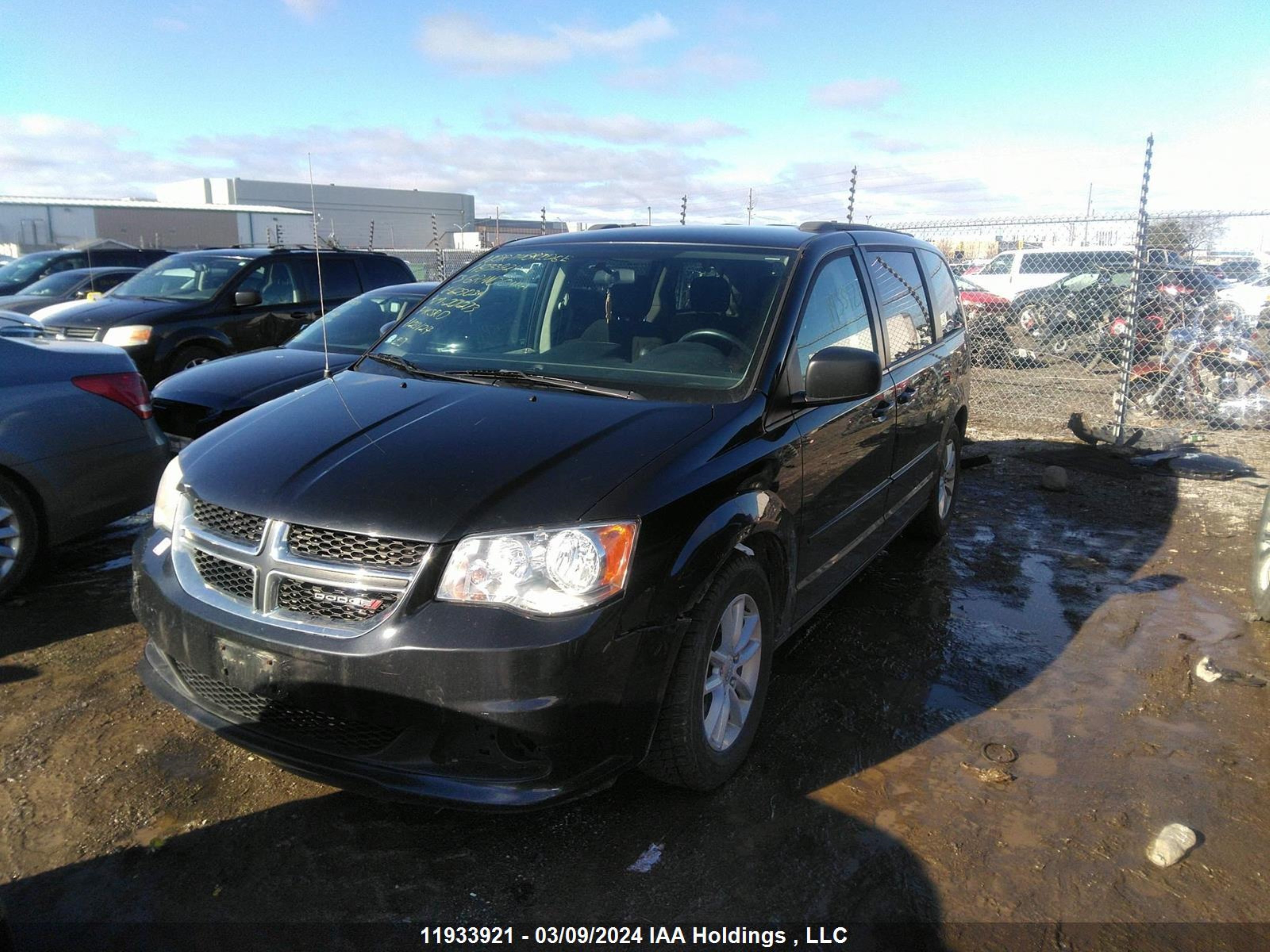 Photo 1 VIN: 2C4RDGBG1DR629034 - DODGE CARAVAN 