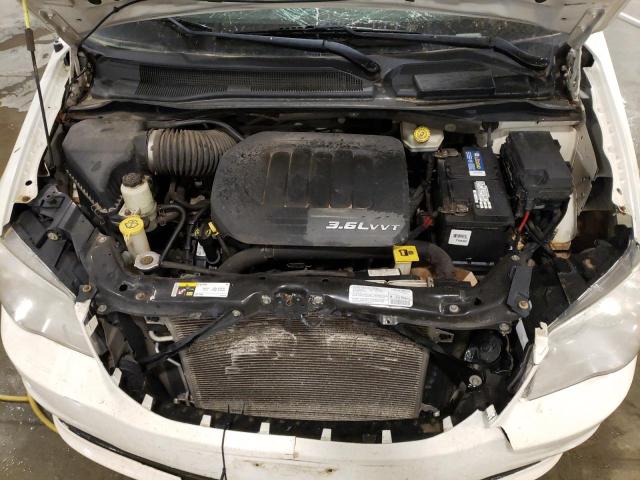 Photo 11 VIN: 2C4RDGBG1DR632984 - DODGE CARAVAN 