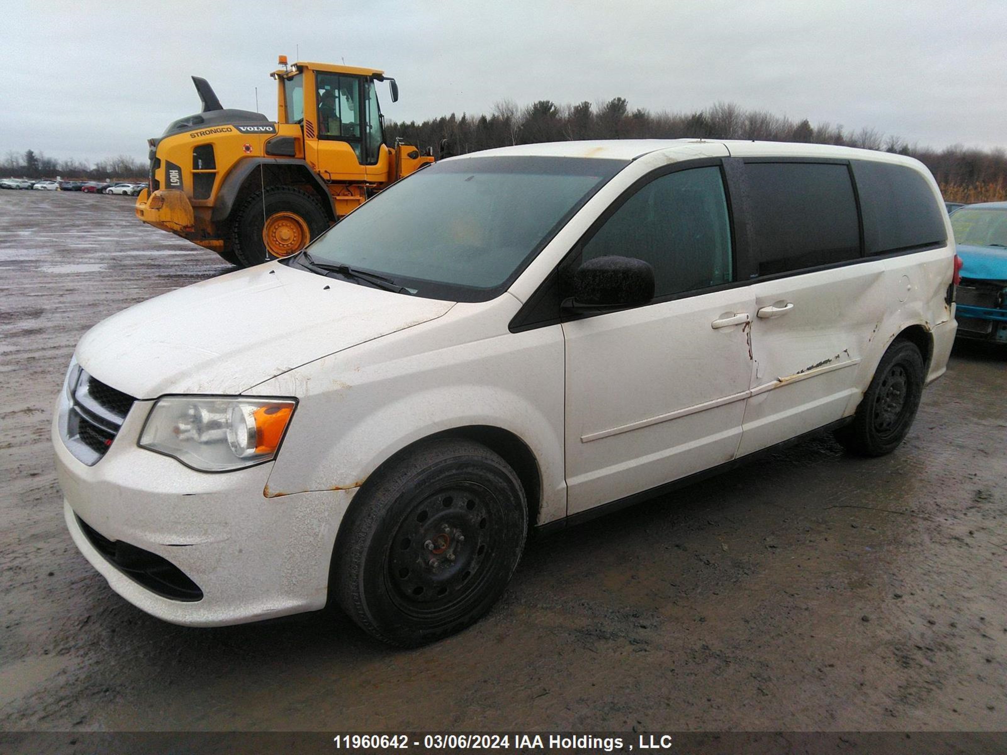 Photo 1 VIN: 2C4RDGBG1DR644536 - DODGE CARAVAN 