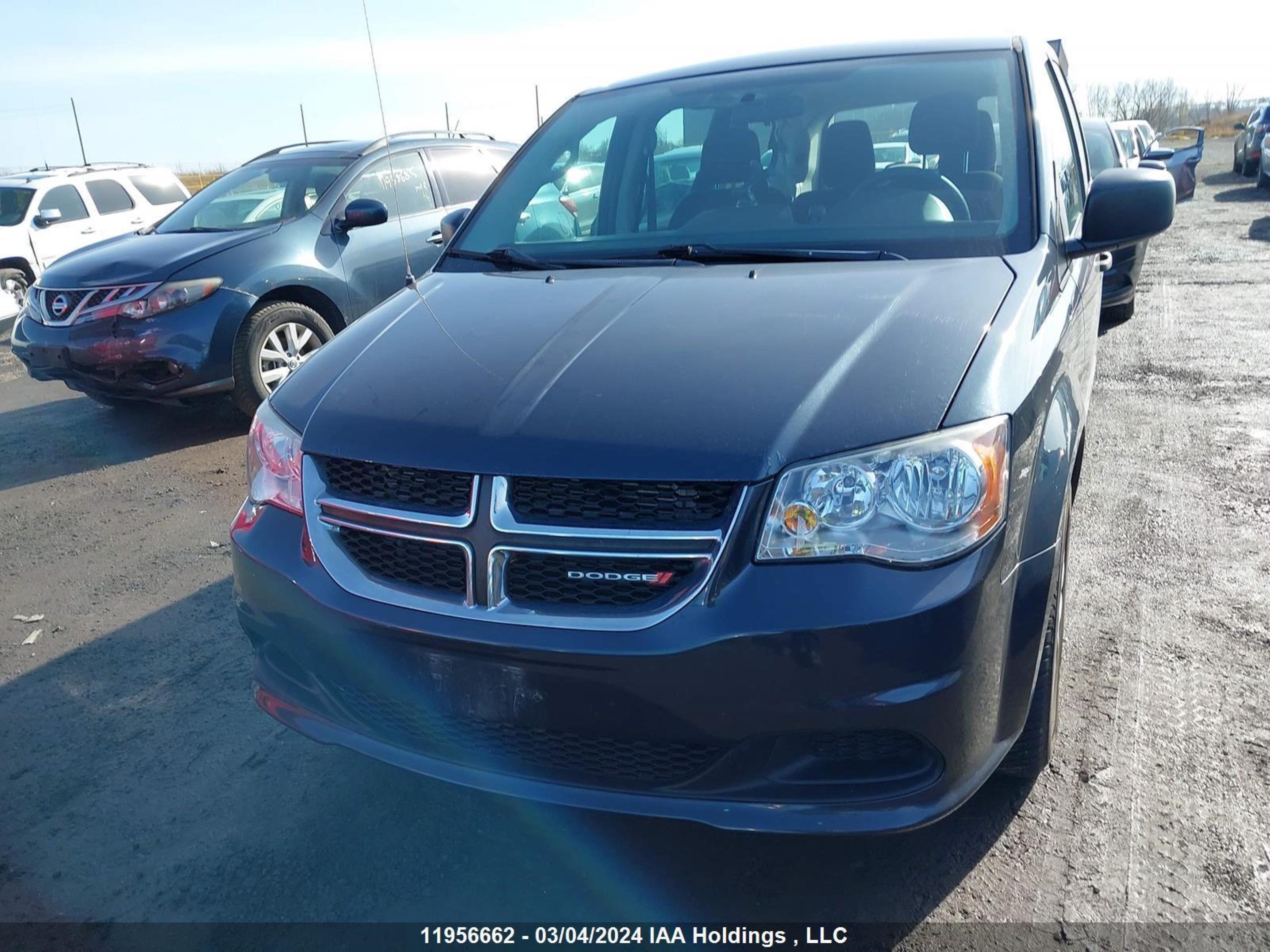 Photo 11 VIN: 2C4RDGBG1ER172873 - DODGE CARAVAN 