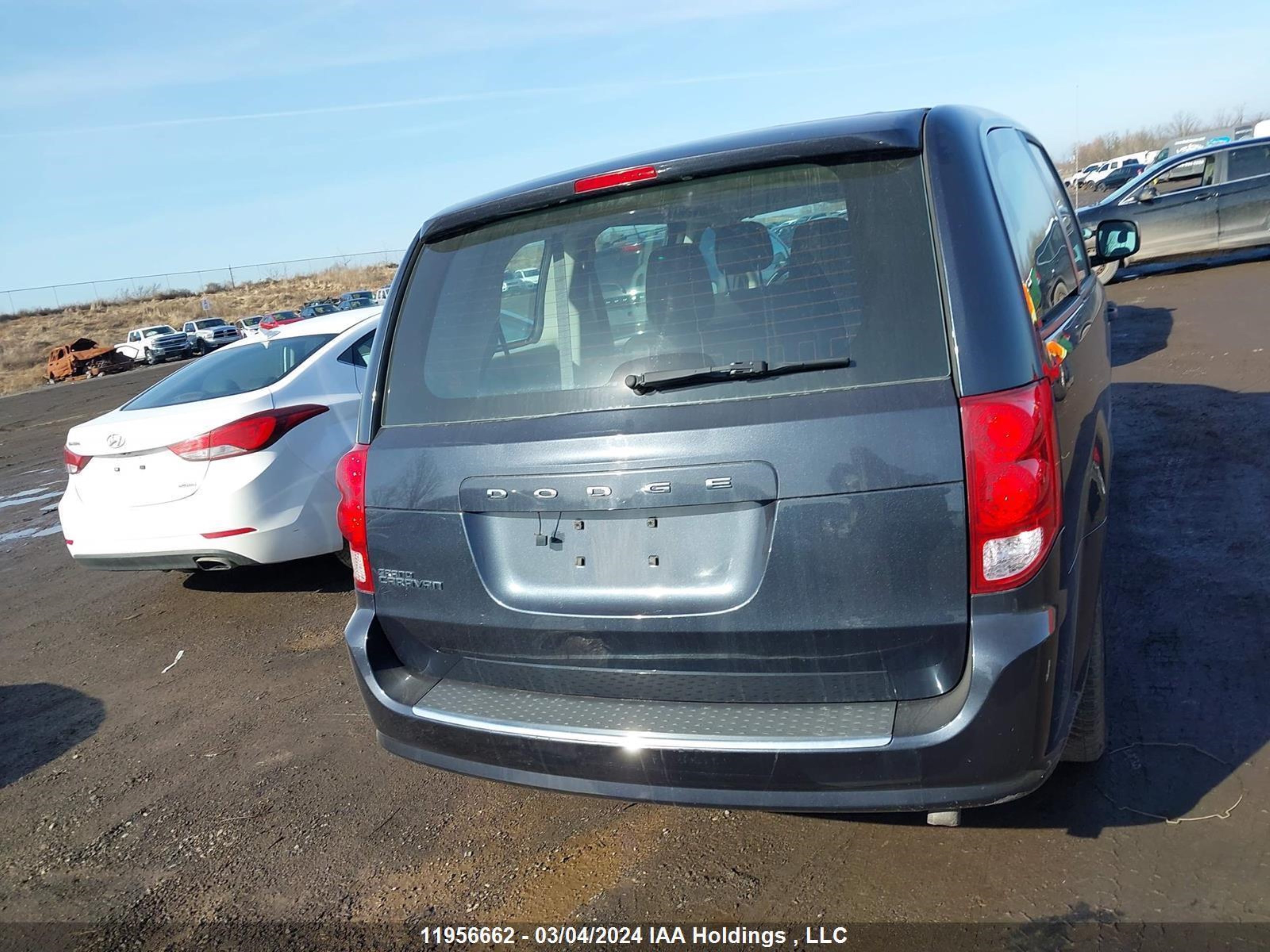 Photo 15 VIN: 2C4RDGBG1ER172873 - DODGE CARAVAN 