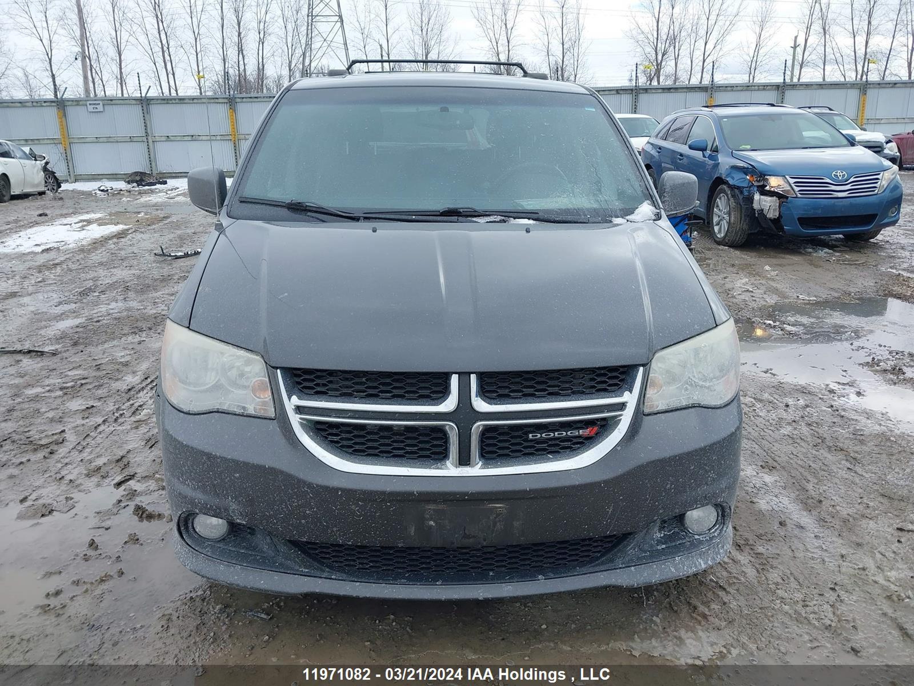 Photo 11 VIN: 2C4RDGBG1ER226950 - DODGE CARAVAN 