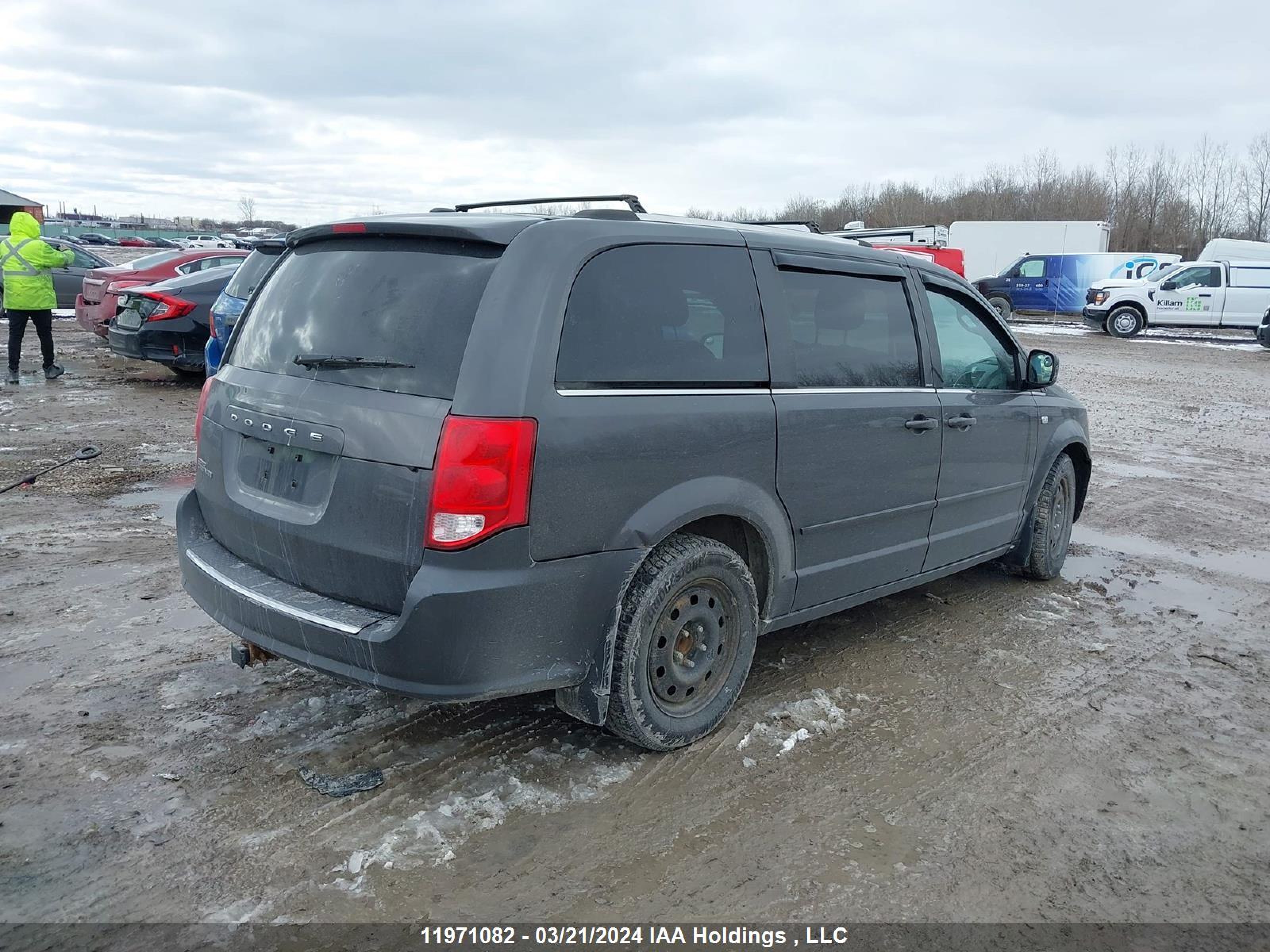 Photo 3 VIN: 2C4RDGBG1ER226950 - DODGE CARAVAN 