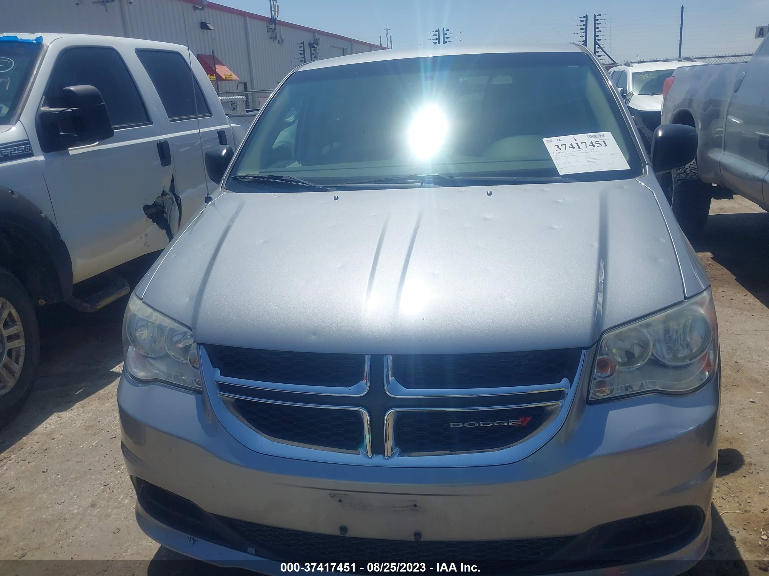 Photo 5 VIN: 2C4RDGBG1FR679998 - DODGE CARAVAN 