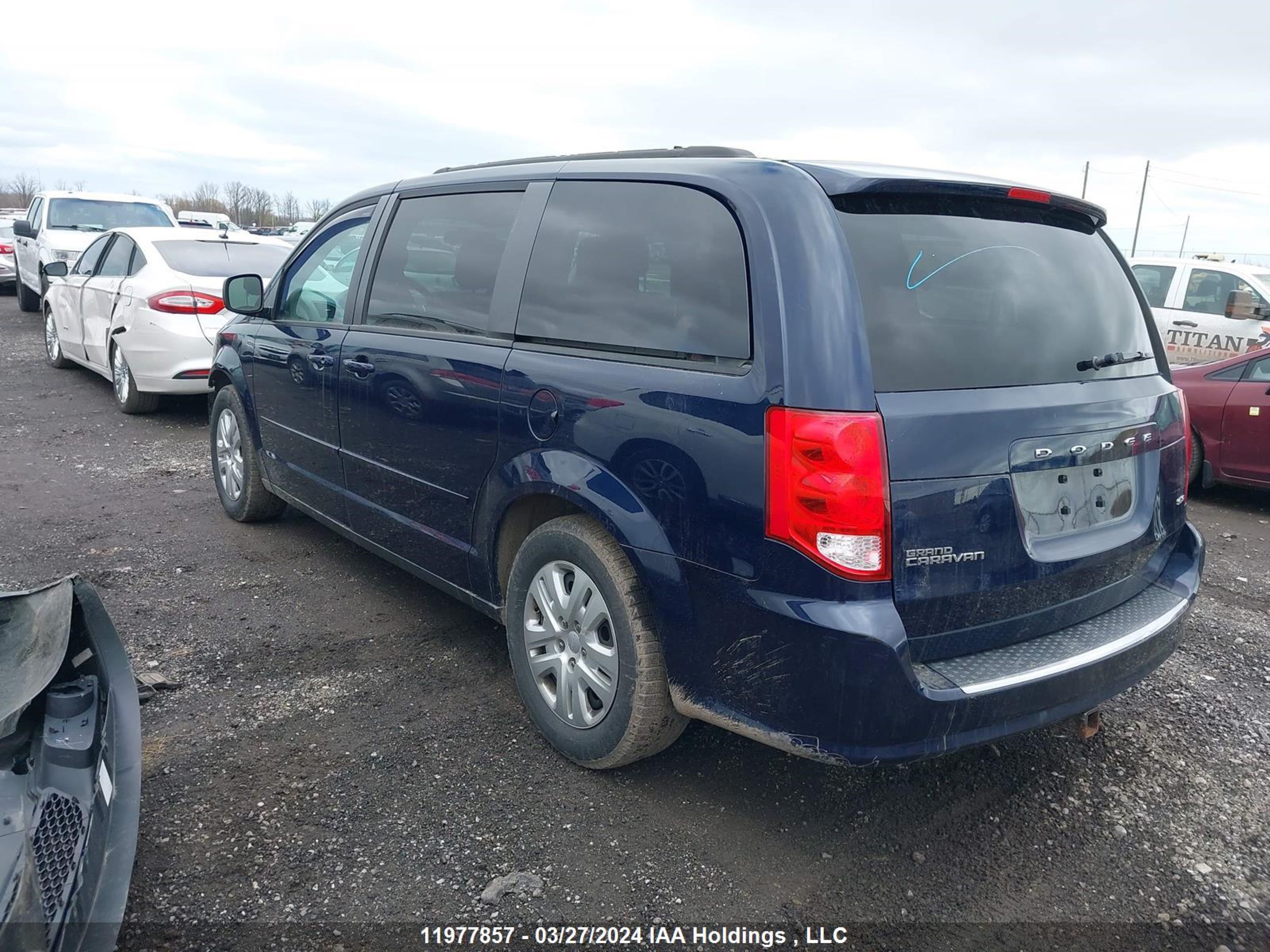 Photo 2 VIN: 2C4RDGBG1FR730304 - DODGE CARAVAN 