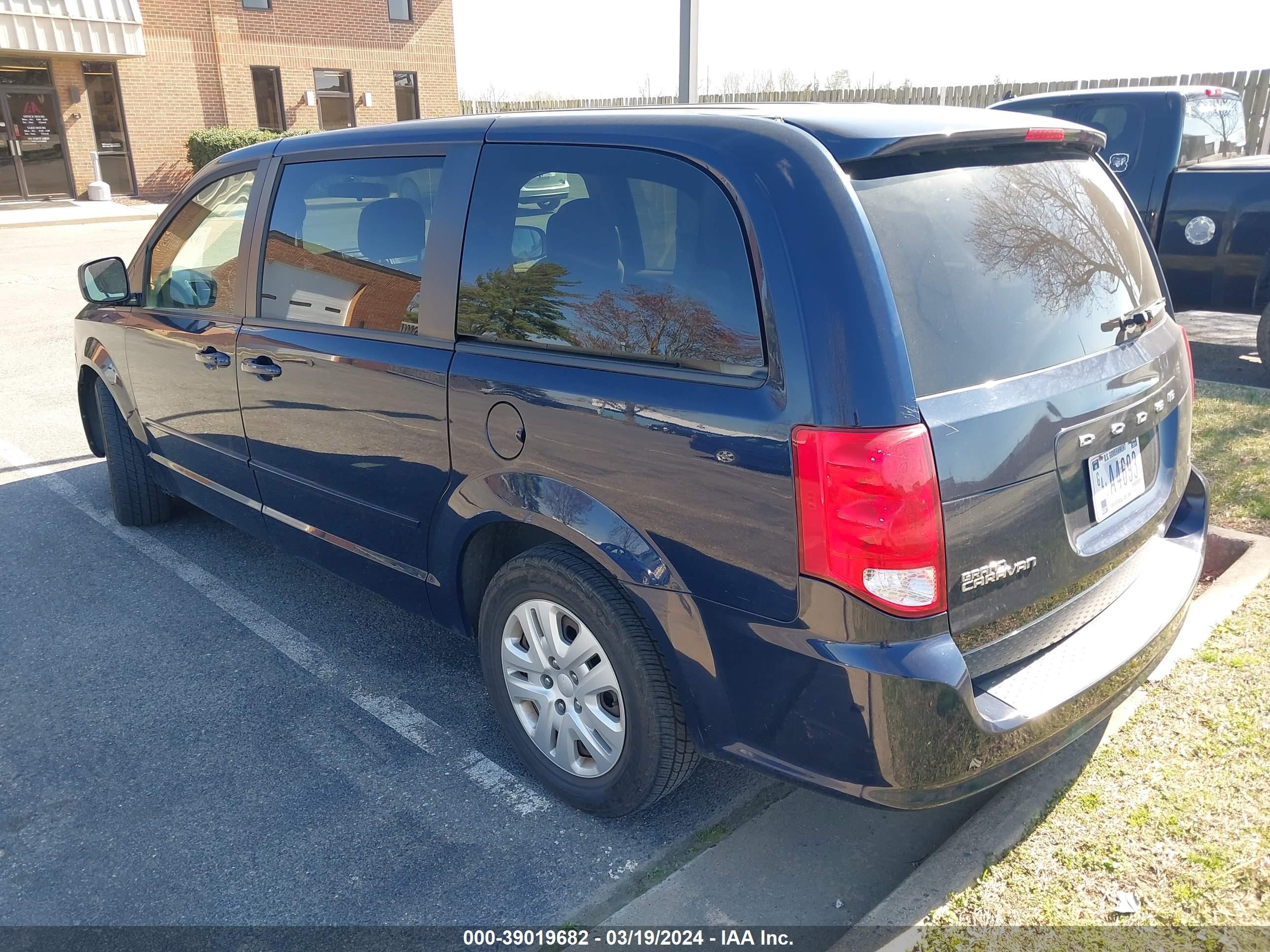 Photo 2 VIN: 2C4RDGBG1GR122719 - DODGE CARAVAN 