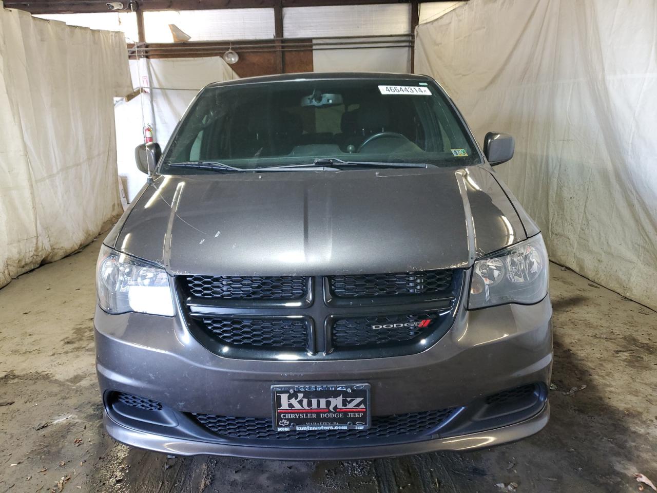 Photo 4 VIN: 2C4RDGBG1GR227728 - DODGE CARAVAN 