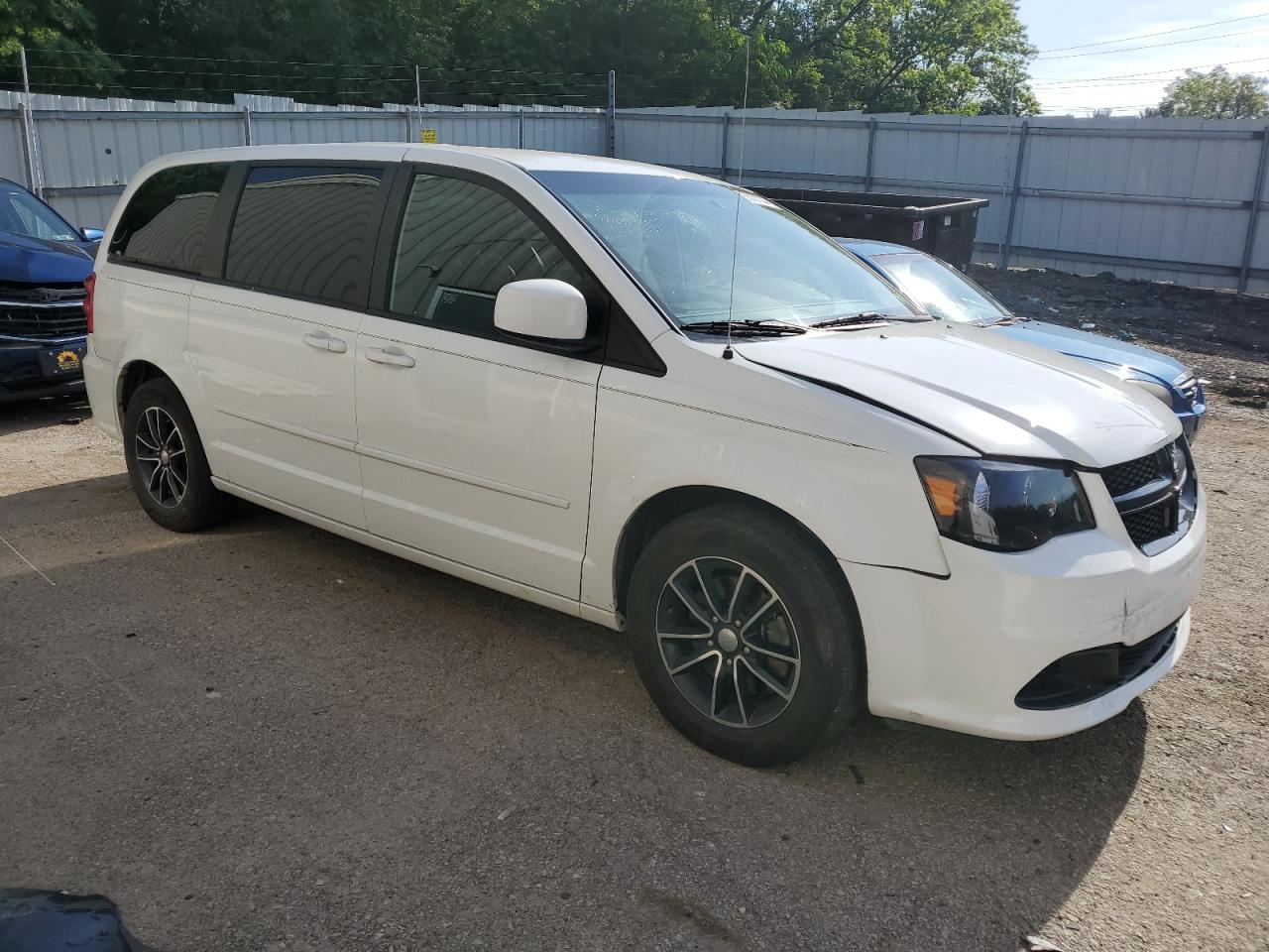 Photo 3 VIN: 2C4RDGBG1HR601658 - DODGE CARAVAN 