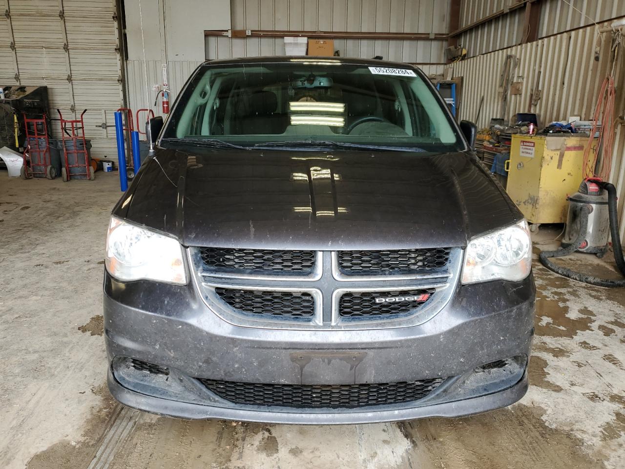 Photo 4 VIN: 2C4RDGBG1JR170437 - DODGE CARAVAN 