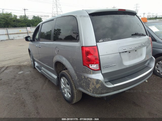 Photo 2 VIN: 2C4RDGBG1JR176853 - DODGE GRAND CARAVAN 