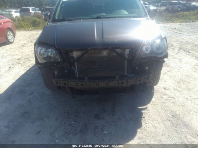 Photo 5 VIN: 2C4RDGBG1JR221614 - DODGE GRAND CARAVAN 