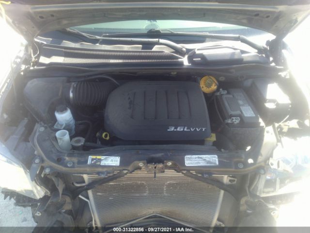 Photo 9 VIN: 2C4RDGBG1JR221614 - DODGE GRAND CARAVAN 