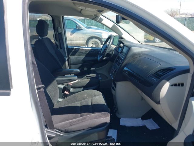 Photo 4 VIN: 2C4RDGBG1JR312818 - DODGE GRAND CARAVAN 