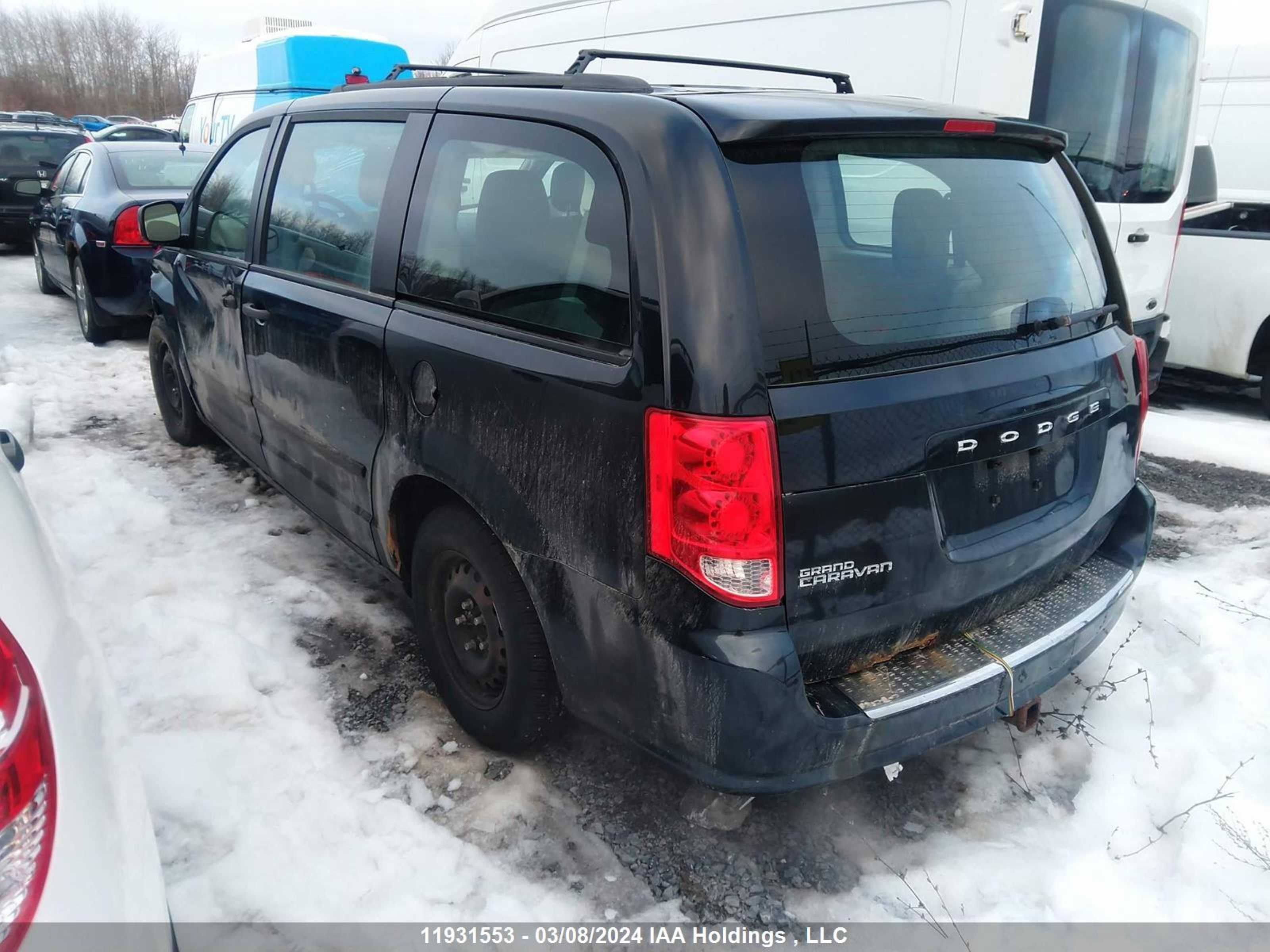 Photo 2 VIN: 2C4RDGBG2DR504091 - DODGE CARAVAN 