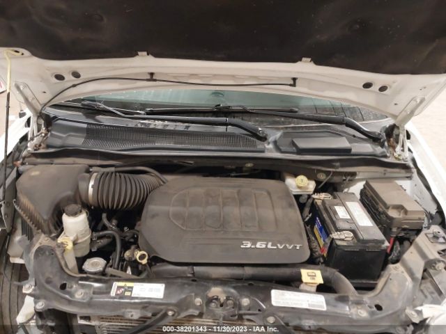 Photo 9 VIN: 2C4RDGBG2DR597534 - DODGE GRAND CARAVAN 