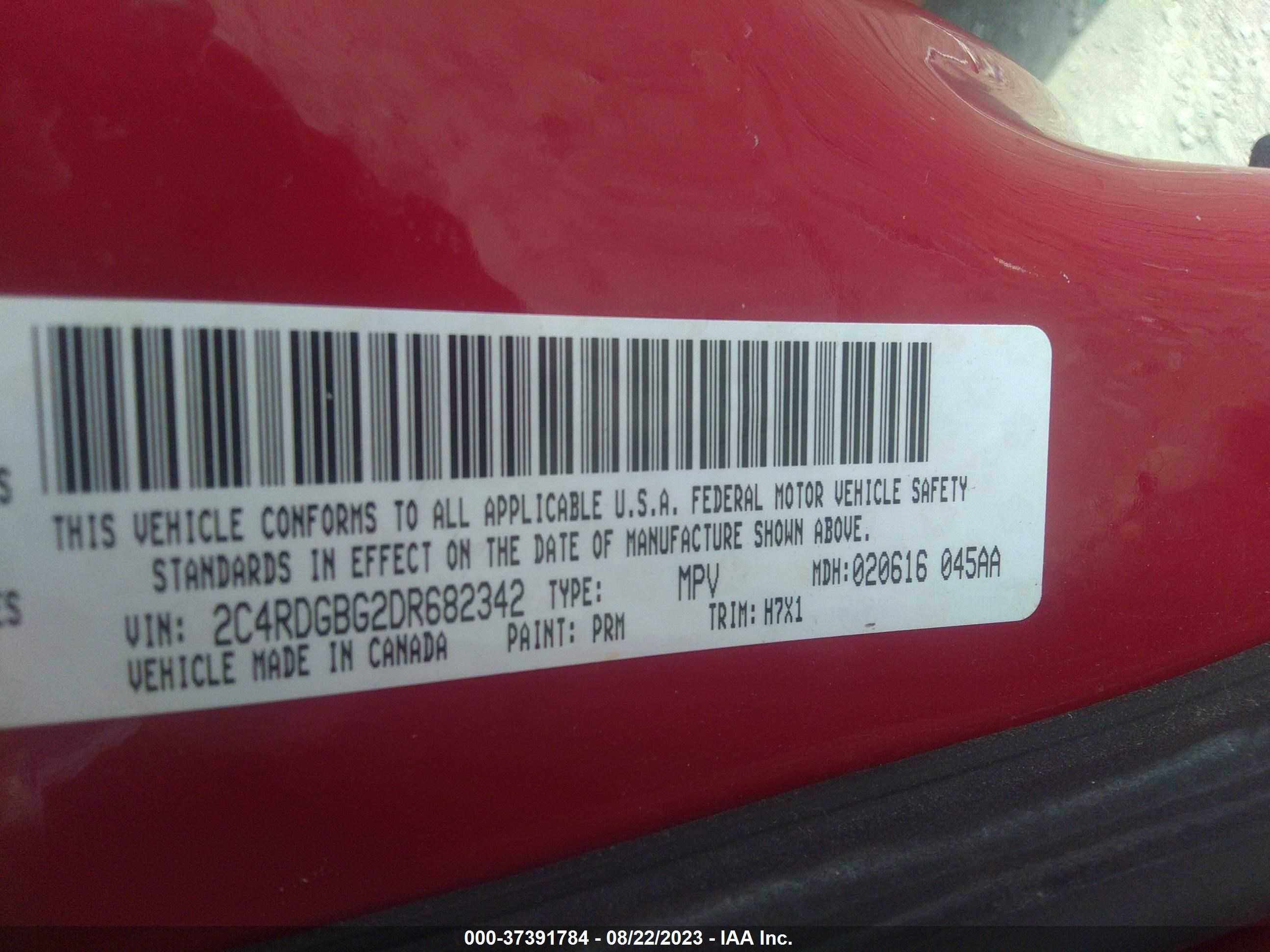 Photo 8 VIN: 2C4RDGBG2DR682342 - DODGE CARAVAN 