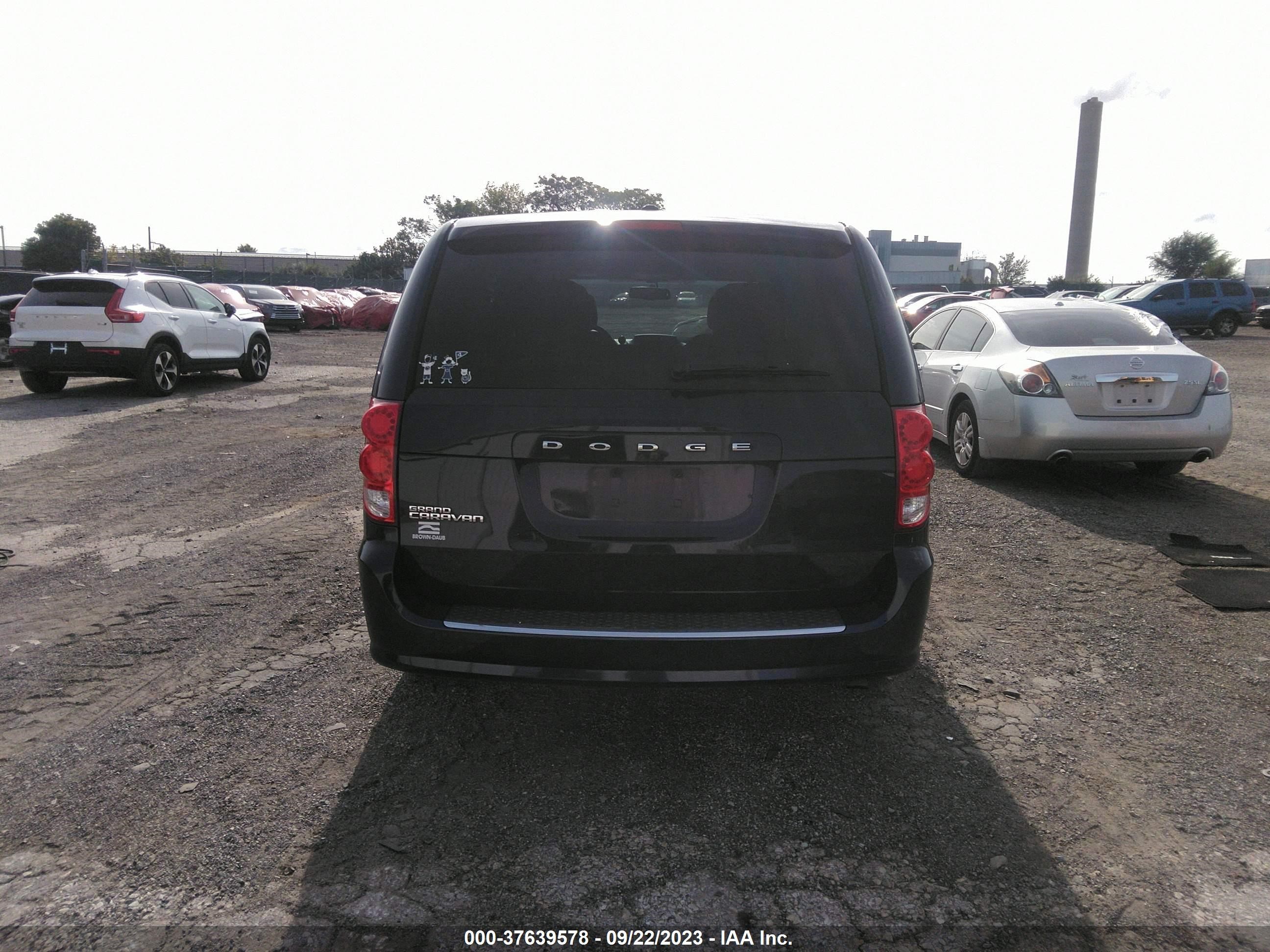 Photo 15 VIN: 2C4RDGBG2DR704291 - DODGE CARAVAN 