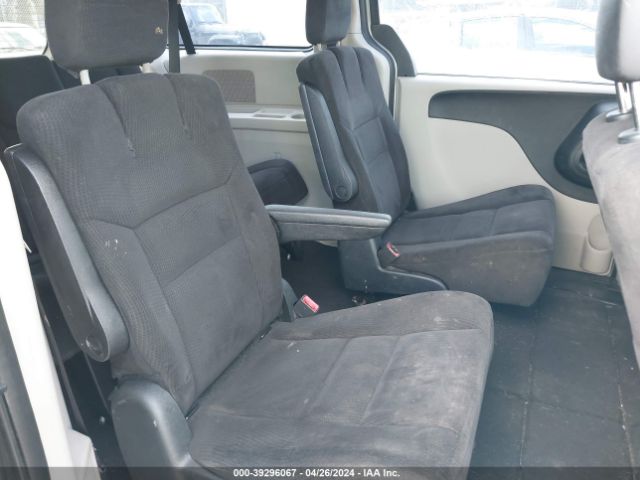 Photo 7 VIN: 2C4RDGBG2ER197619 - DODGE GRAND CARAVAN 