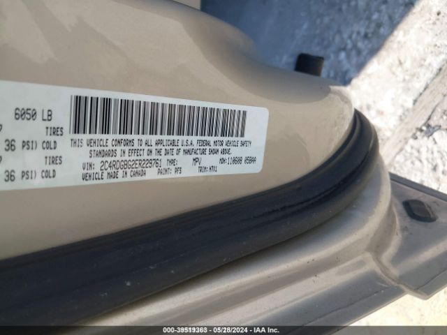 Photo 8 VIN: 2C4RDGBG2ER229761 - DODGE GRAND CARAVAN 