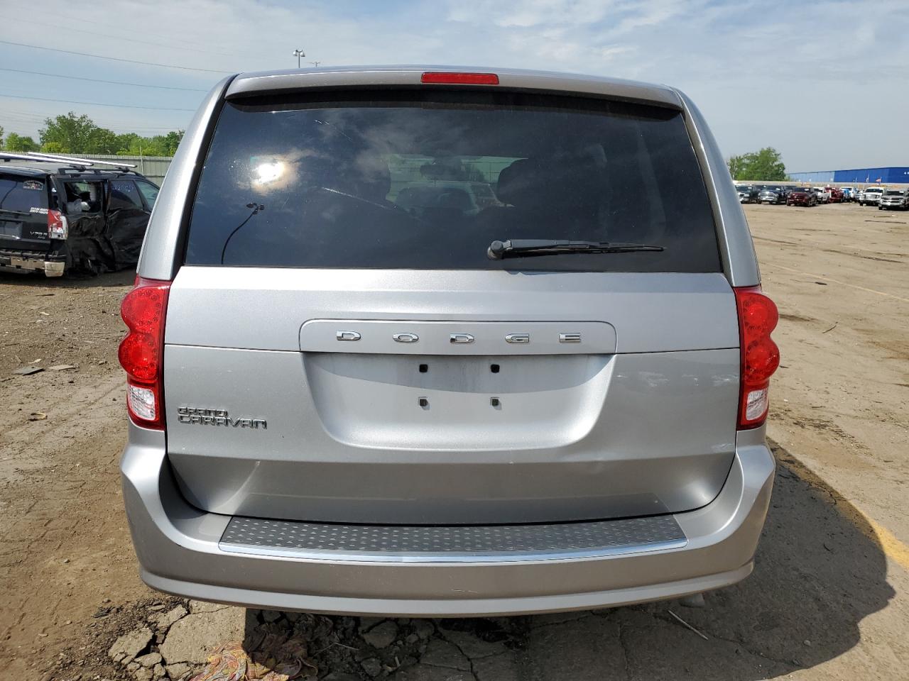 Photo 5 VIN: 2C4RDGBG2FR518771 - DODGE CARAVAN 