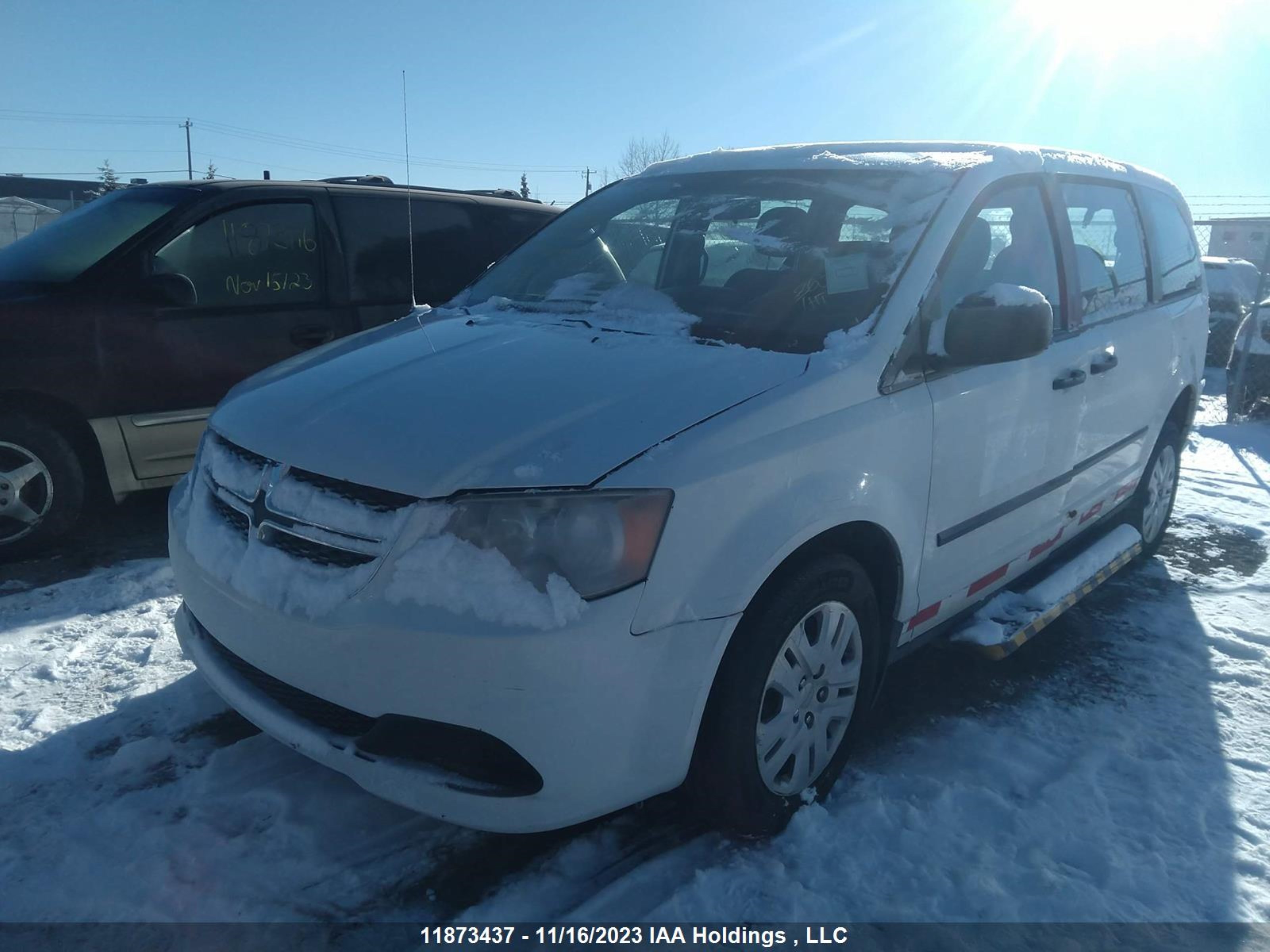 Photo 1 VIN: 2C4RDGBG2FR522982 - DODGE CARAVAN 