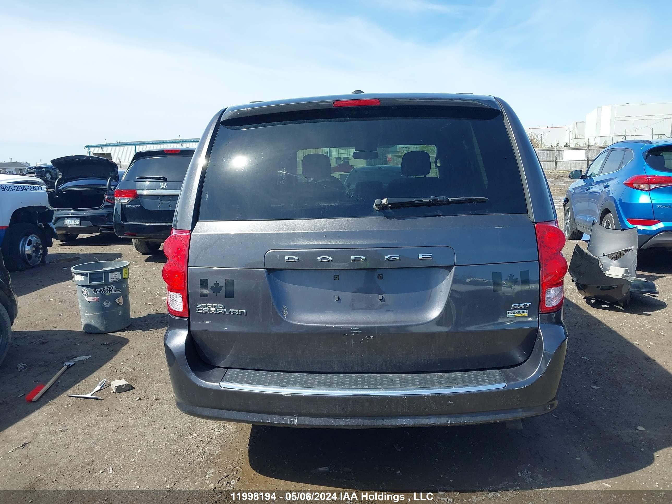 Photo 15 VIN: 2C4RDGBG2FR600029 - DODGE CARAVAN 