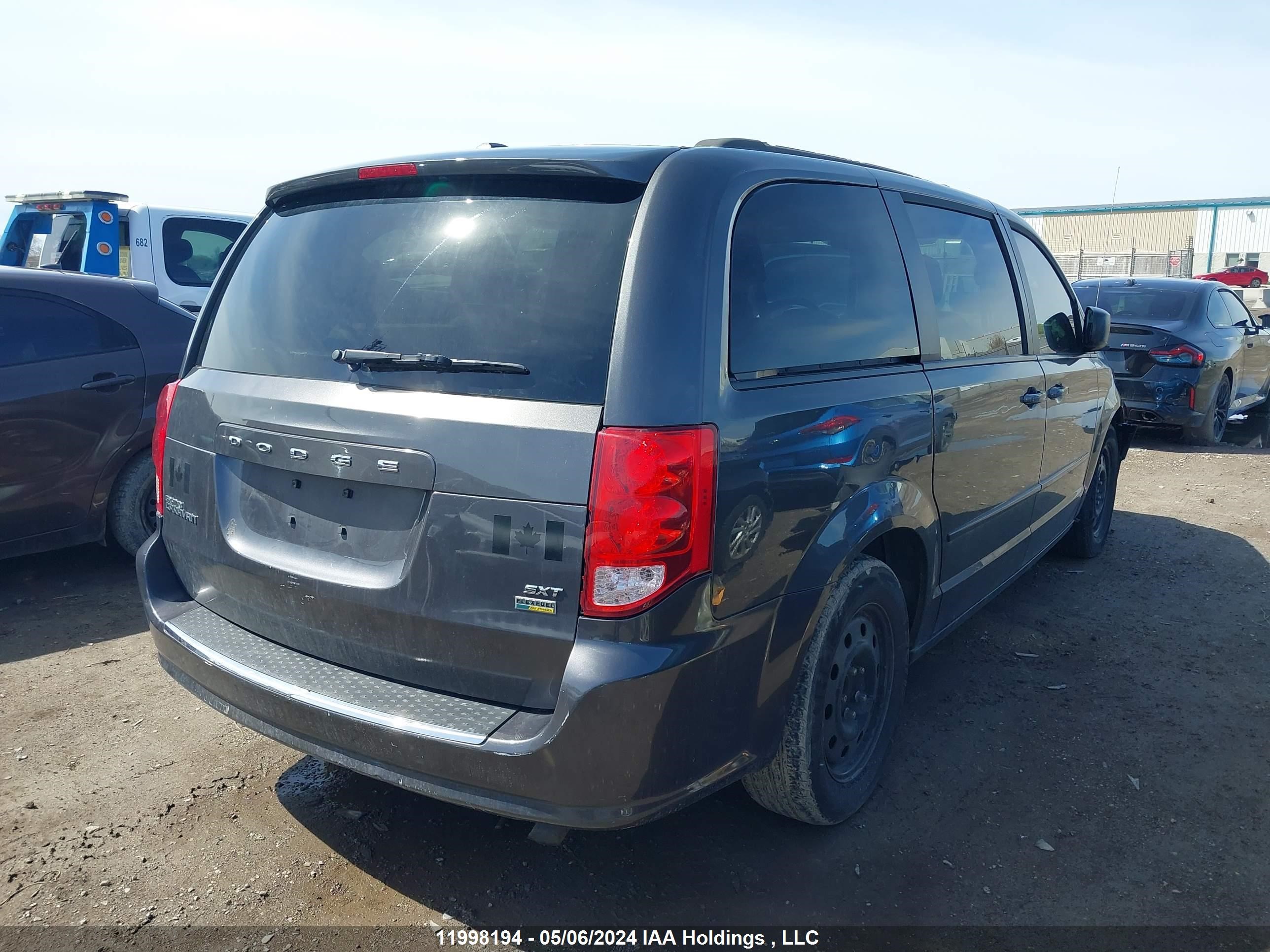 Photo 3 VIN: 2C4RDGBG2FR600029 - DODGE CARAVAN 