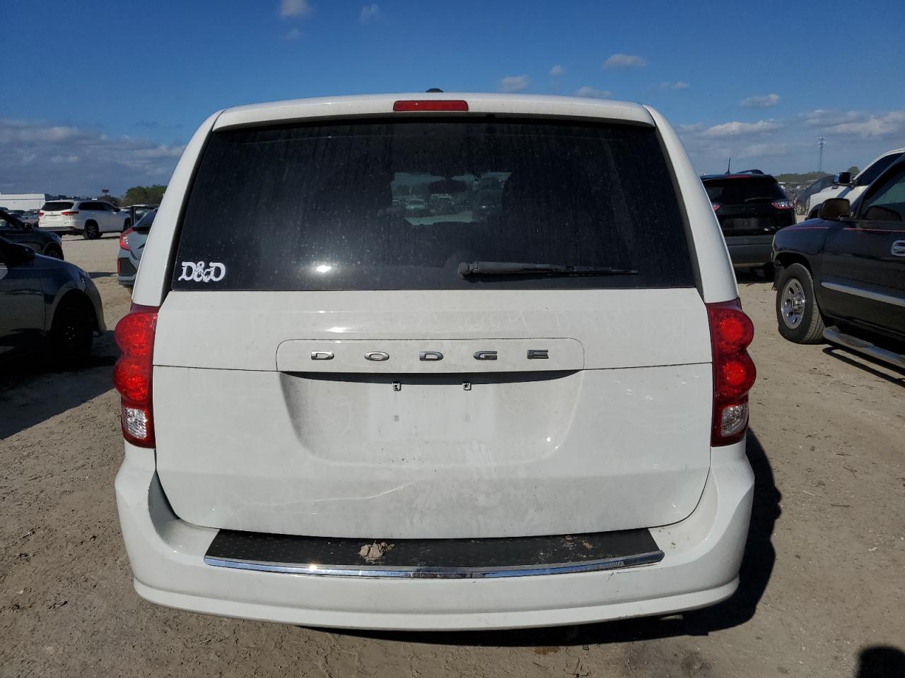 Photo 5 VIN: 2C4RDGBG2GR107551 - DODGE CARAVAN 