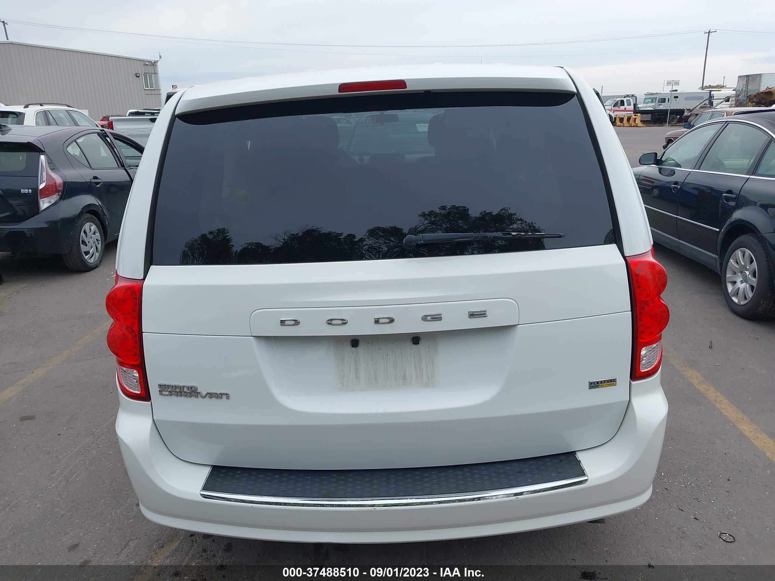 Photo 15 VIN: 2C4RDGBG2GR316210 - DODGE CARAVAN 