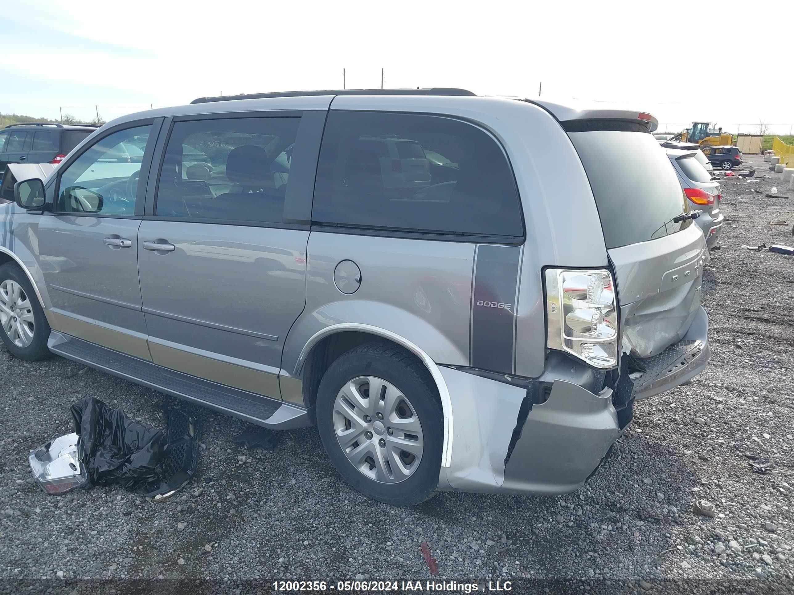 Photo 13 VIN: 2C4RDGBG2GR347344 - DODGE CARAVAN 