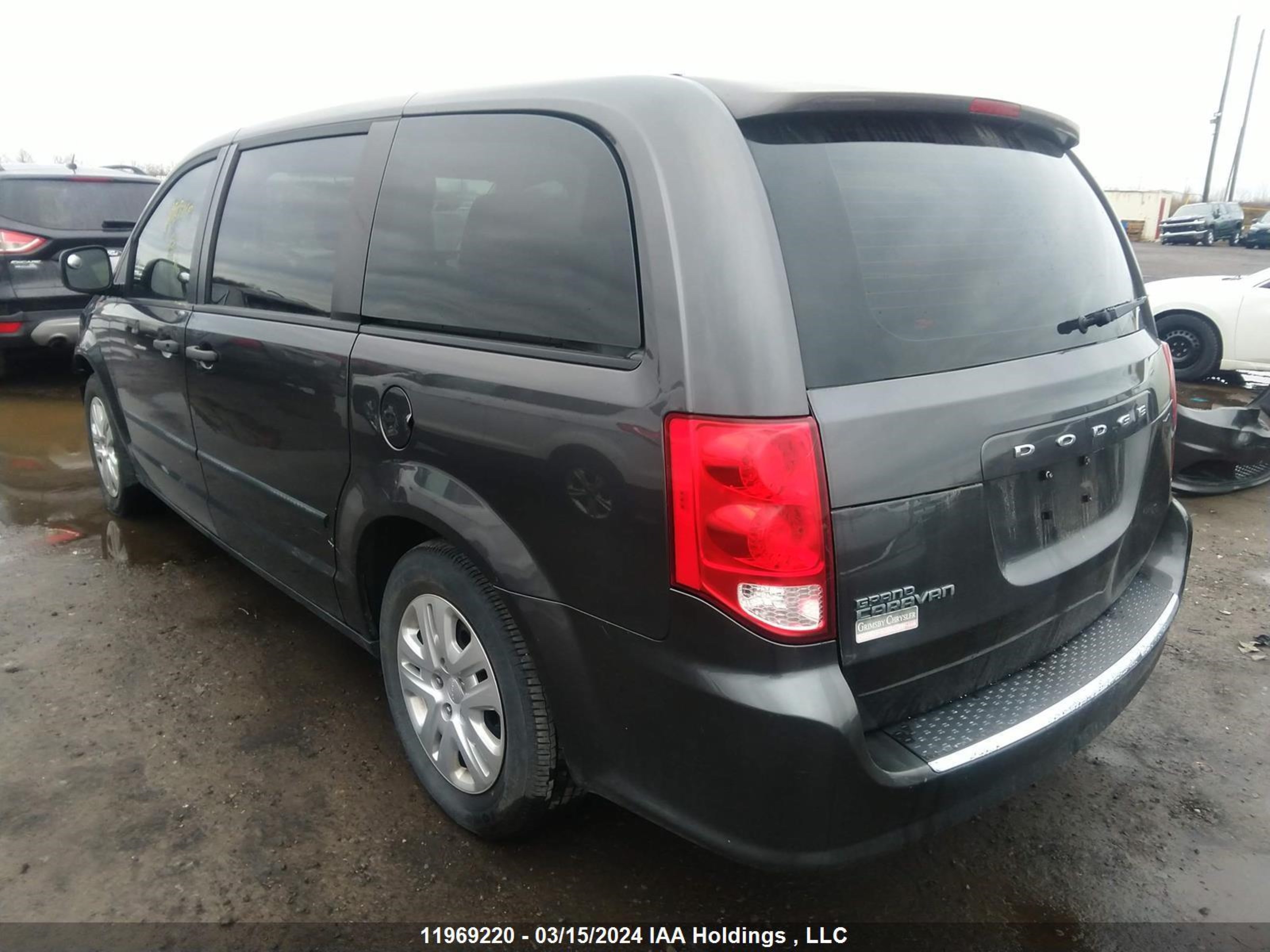 Photo 2 VIN: 2C4RDGBG2HR612684 - DODGE CARAVAN 