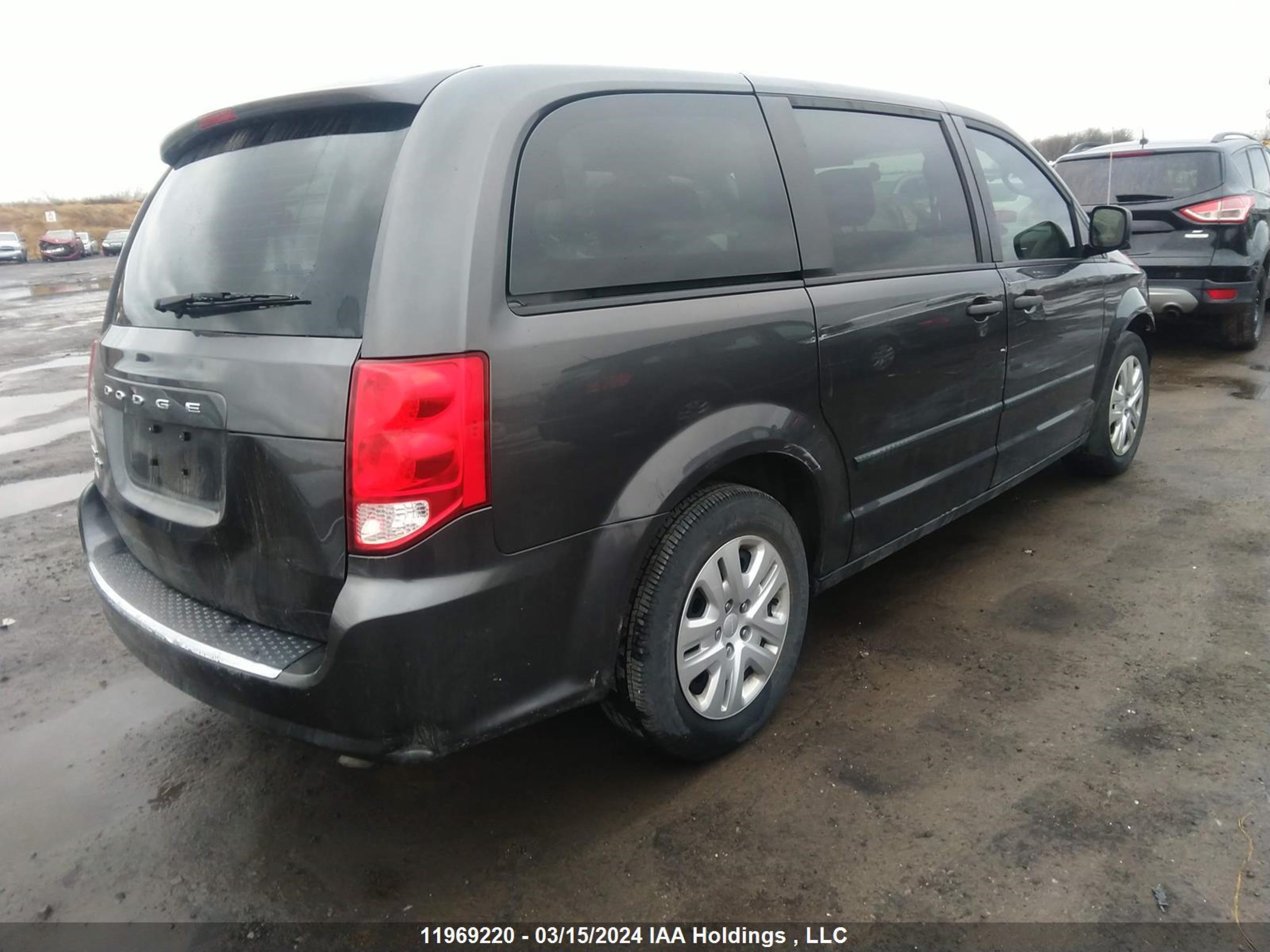 Photo 3 VIN: 2C4RDGBG2HR612684 - DODGE CARAVAN 