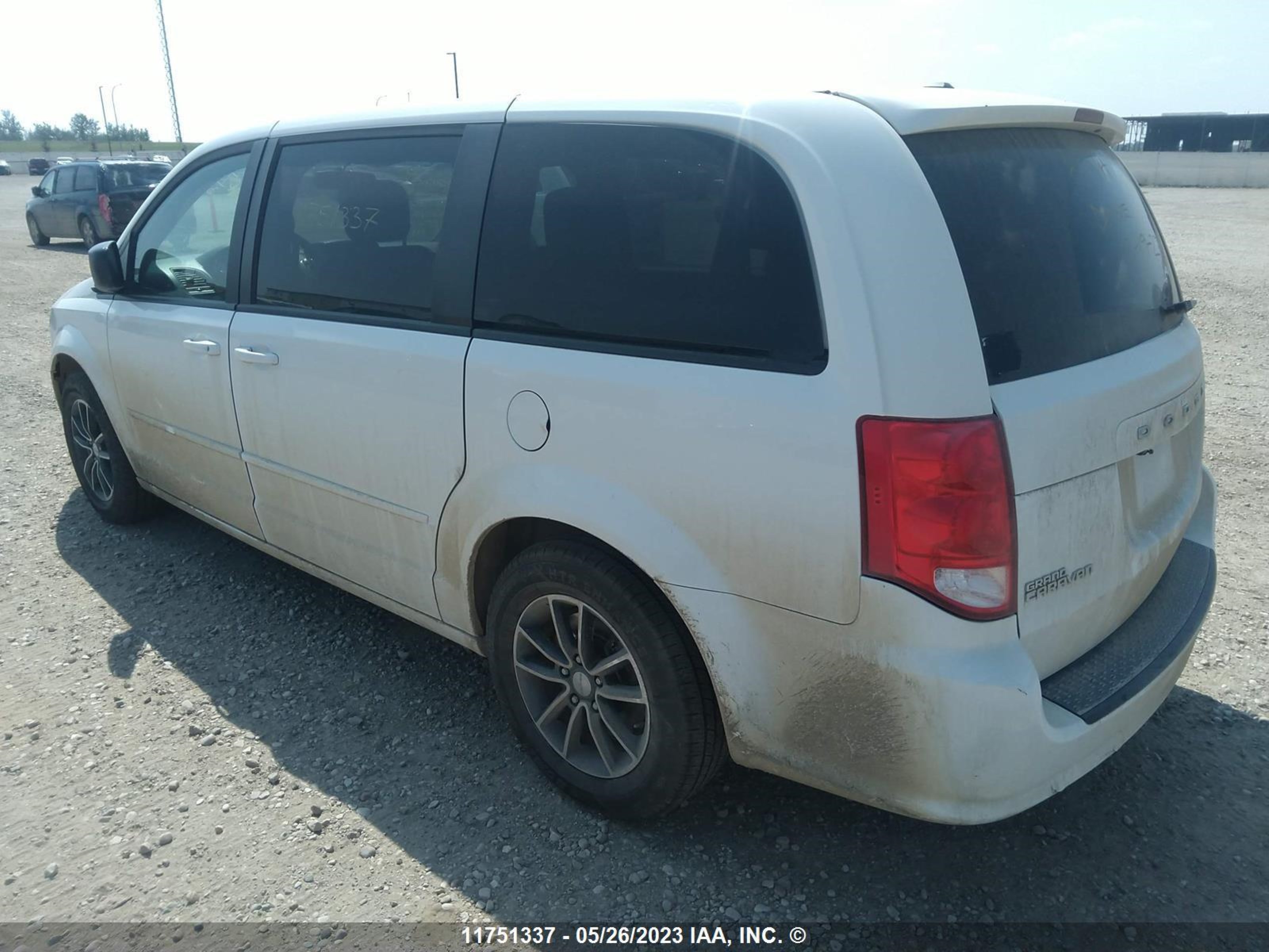 Photo 2 VIN: 2C4RDGBG2HR880554 - DODGE CARAVAN 