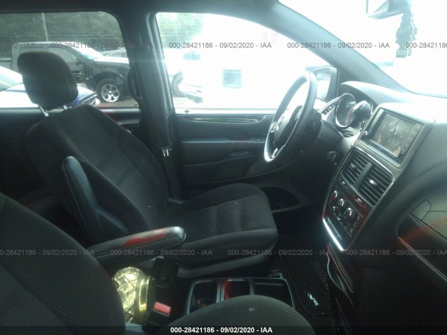 Photo 4 VIN: 2C4RDGBG2JR161083 - DODGE GRAND CARAVAN 