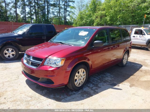 Photo 1 VIN: 2C4RDGBG2JR180913 - DODGE GRAND CARAVAN 