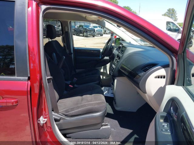 Photo 4 VIN: 2C4RDGBG2JR180913 - DODGE GRAND CARAVAN 