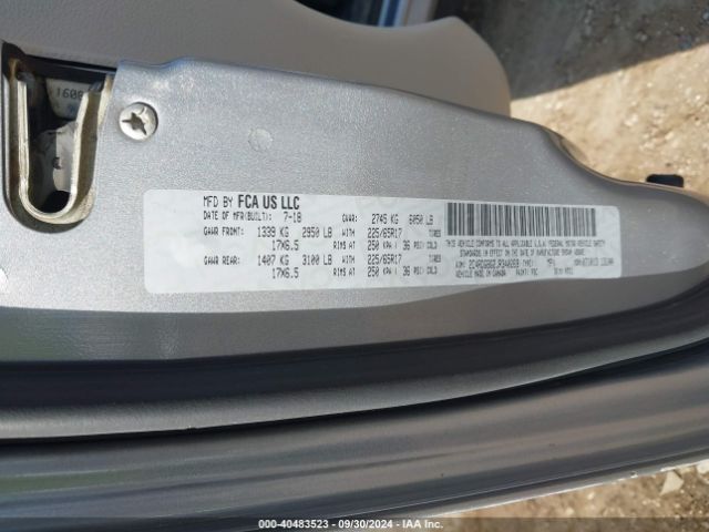 Photo 8 VIN: 2C4RDGBG2JR340269 - DODGE GRAND CARAVAN 