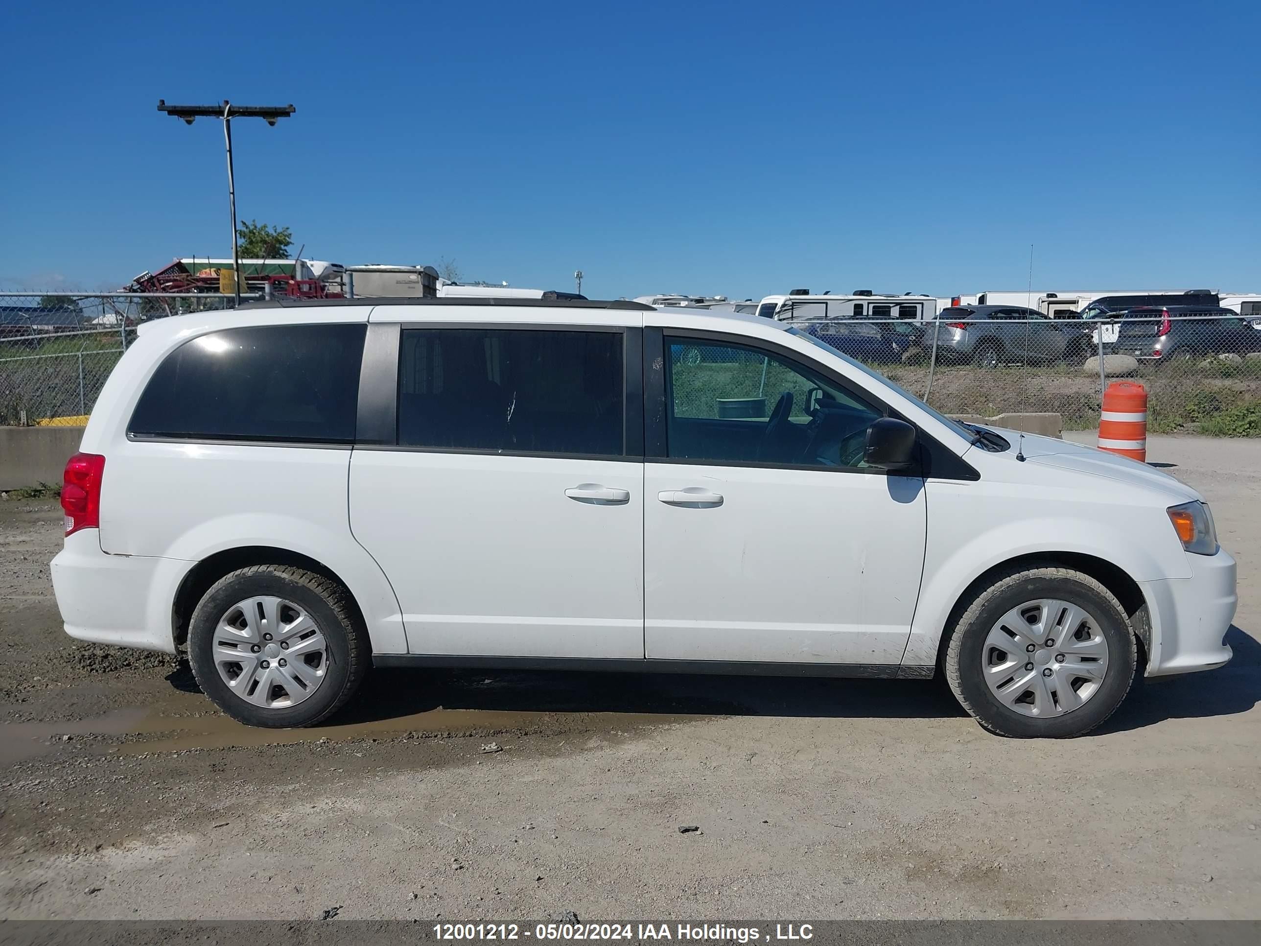 Photo 13 VIN: 2C4RDGBG2KR745002 - DODGE CARAVAN 