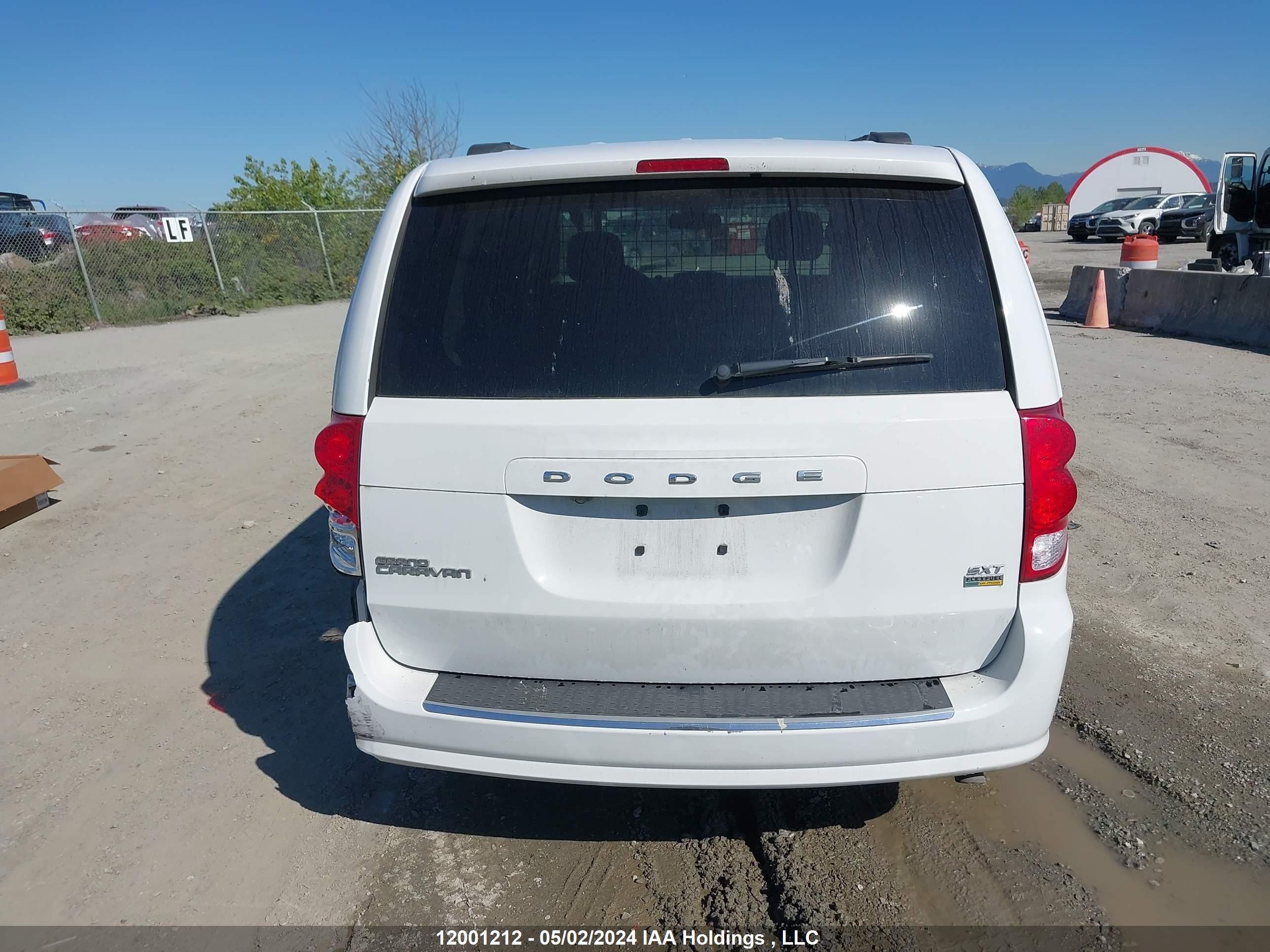 Photo 16 VIN: 2C4RDGBG2KR745002 - DODGE CARAVAN 