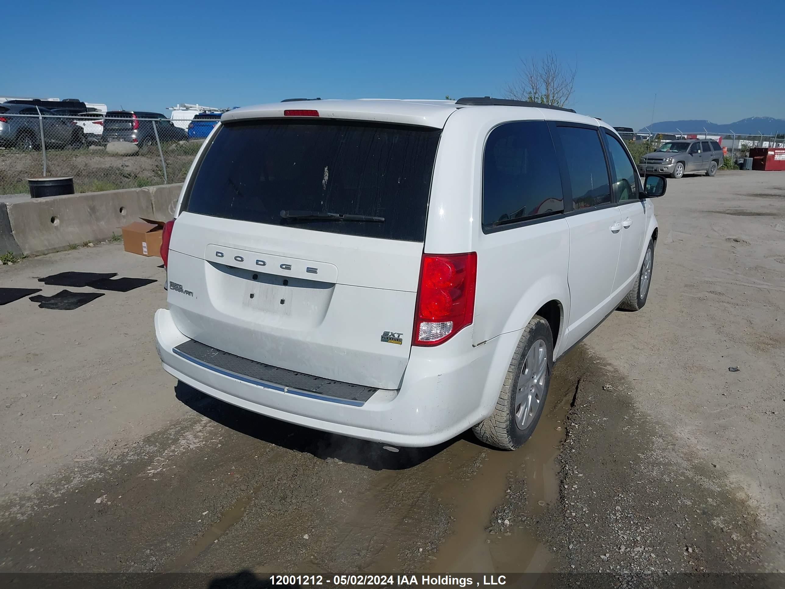 Photo 3 VIN: 2C4RDGBG2KR745002 - DODGE CARAVAN 