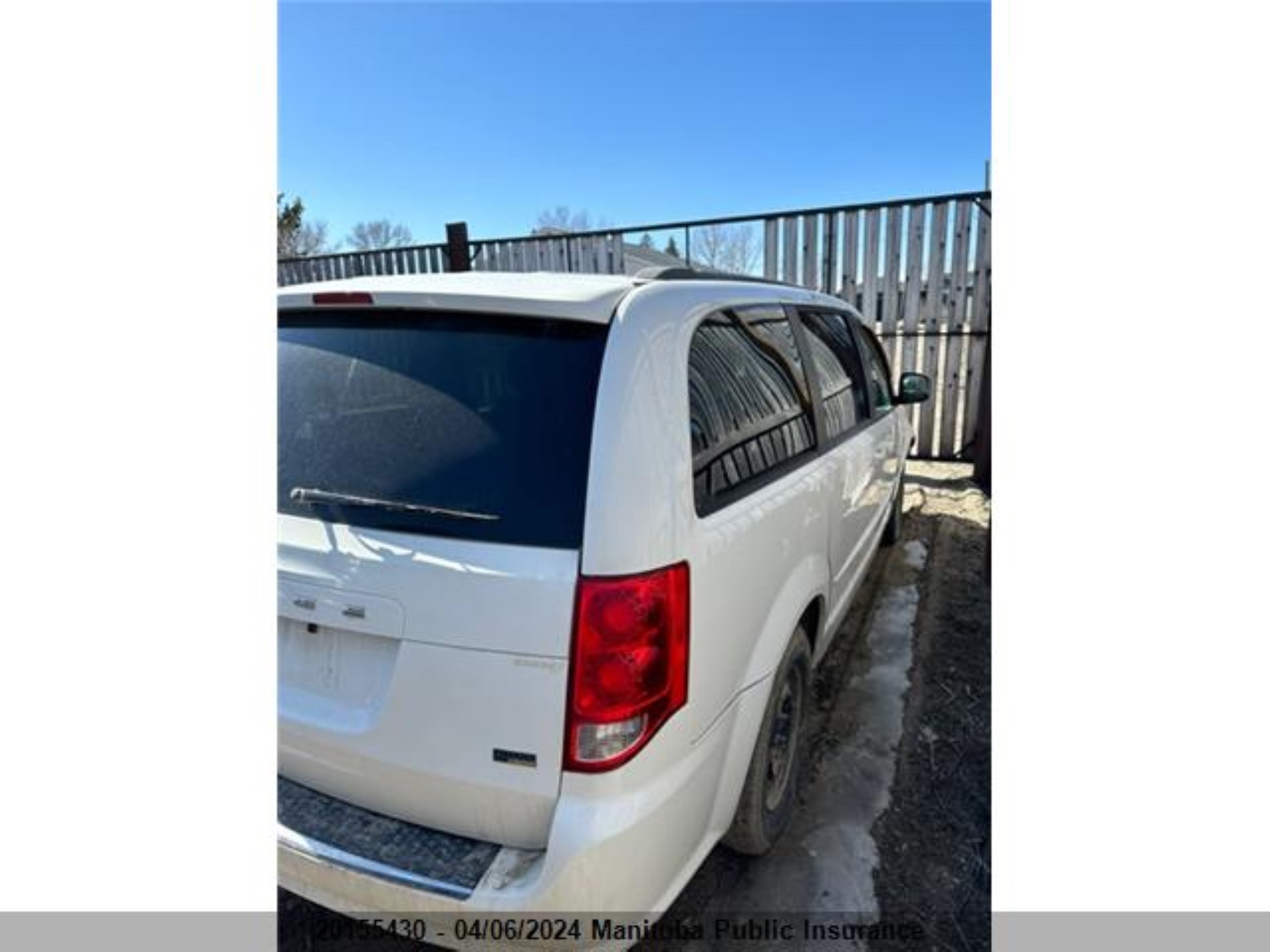 Photo 3 VIN: 2C4RDGBG3CR248378 - DODGE CARAVAN 